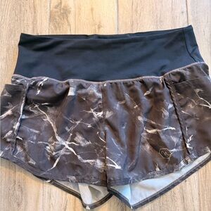 Black Marble-Print Athletic Skort Shorts with Built-In Liner
